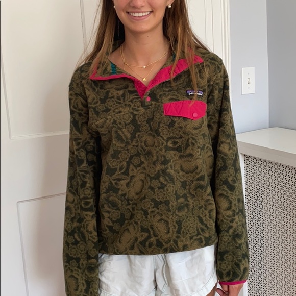 Patagonia Tops - Patagonia Synchilla!!